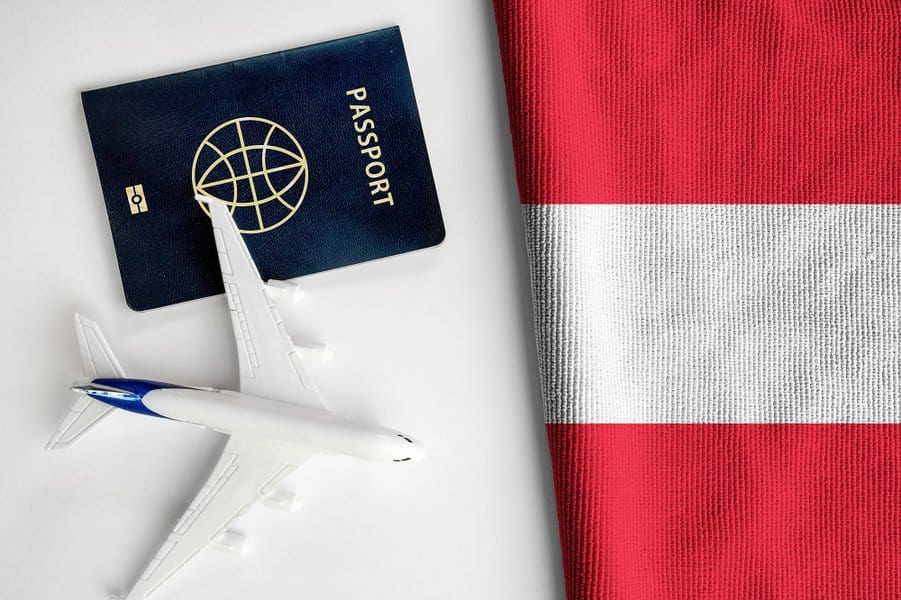 Флаг Австрии с паспортом 