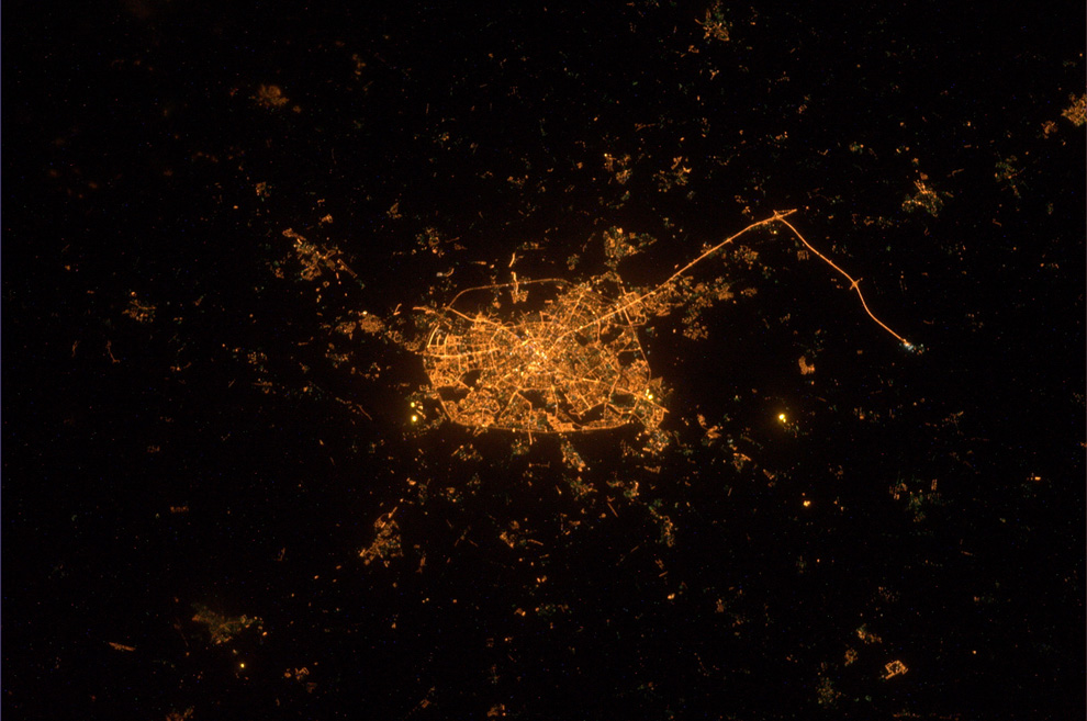 Ночной Минск фото из космоса