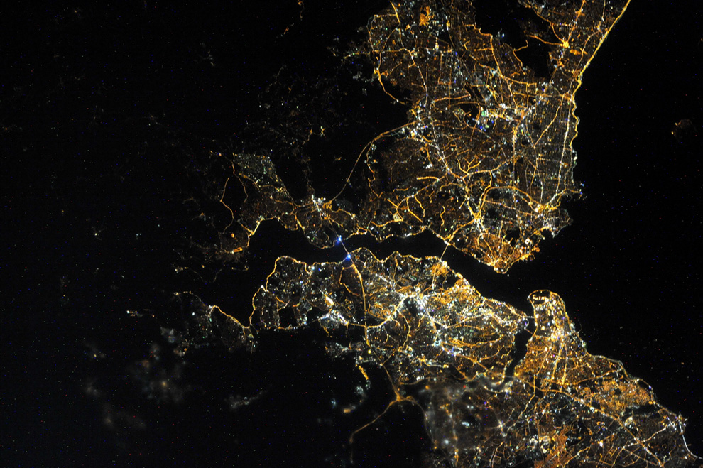Стамбул ночью из космоса
