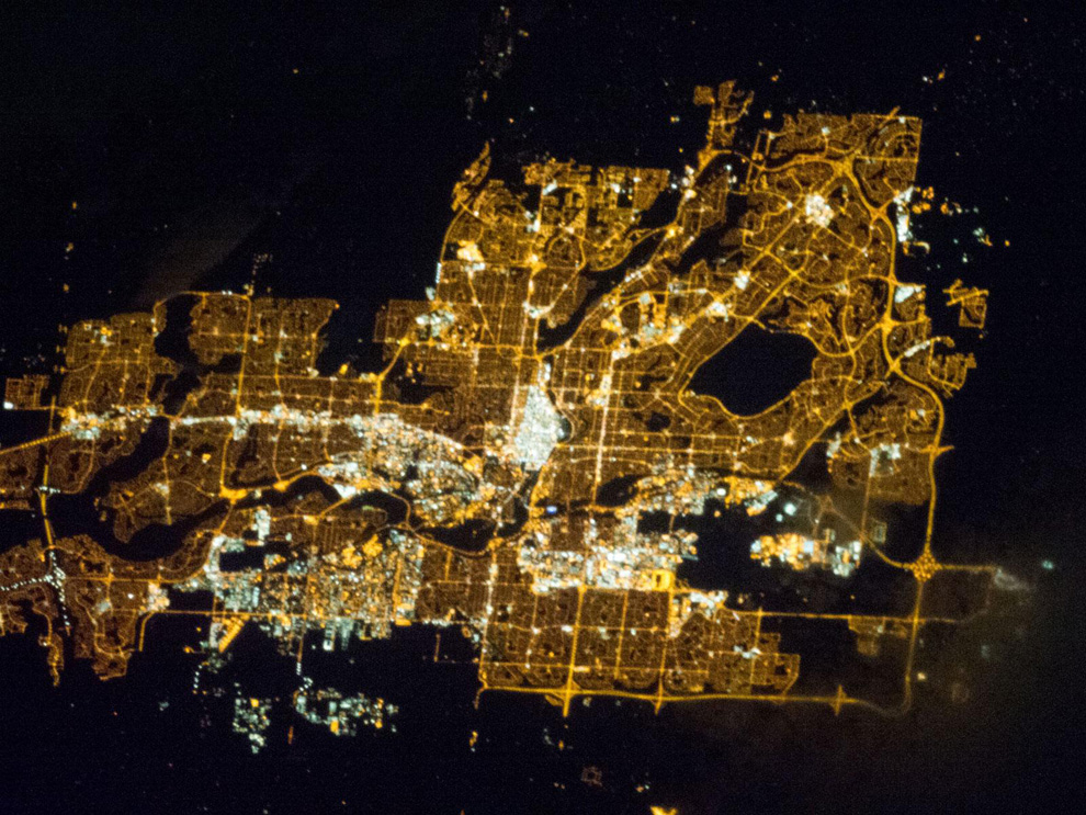 Калгари (Канада) ночью из космоса