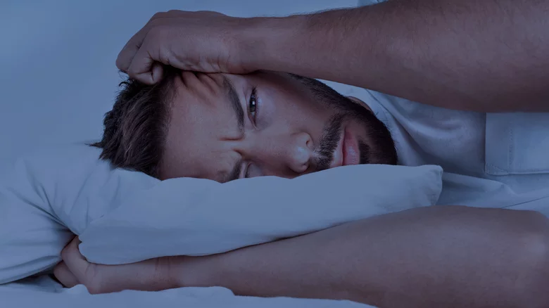 12 причин, почему вы постоянно просыпаетесь посреди ночи